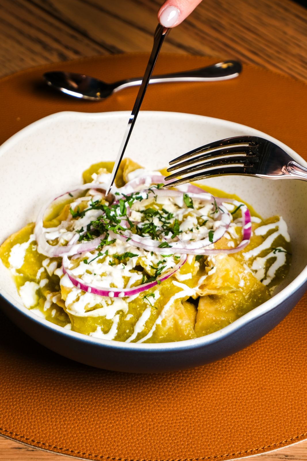Bocado de pan francés con frambuesa