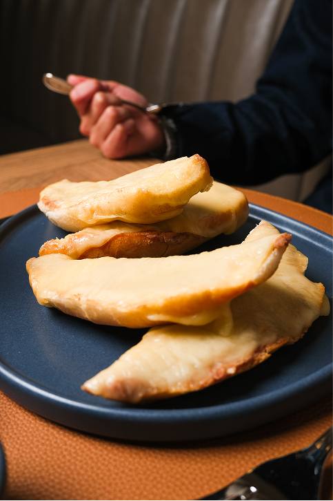 Quesadillas de queso fundido