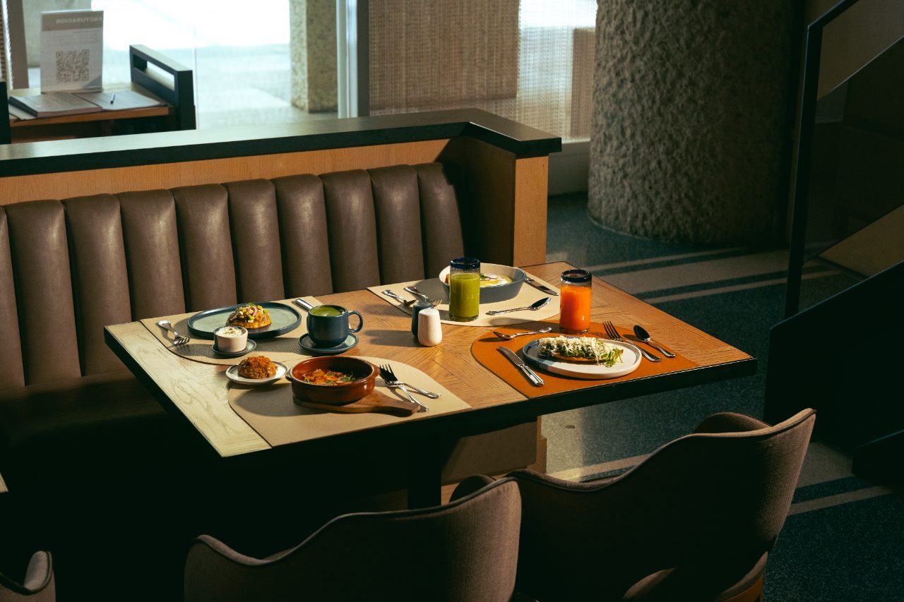 Interior del restaurante El Güiro